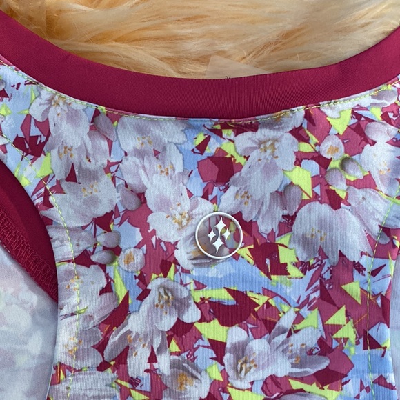 Jofit Racerback V Neck Athletic Workout Tank ($72) Floral Print MED UPF 30+NEW! - Picture 7 of 7